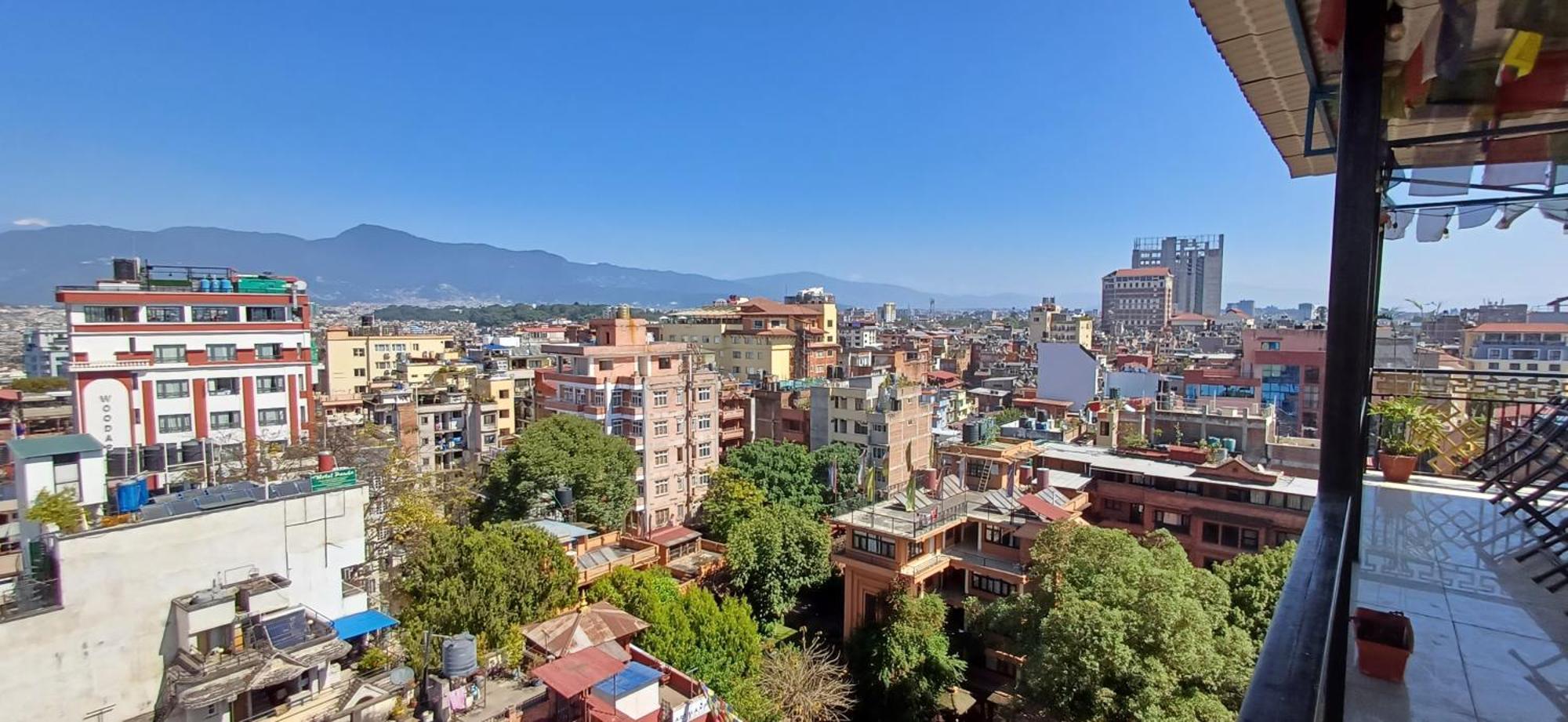 Hotel Yakroo Manang Kathmandu Exterior photo