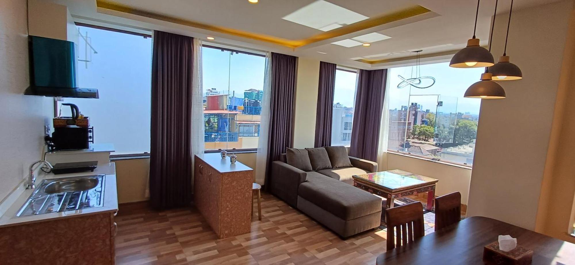 Hotel Yakroo Manang Kathmandu Exterior photo