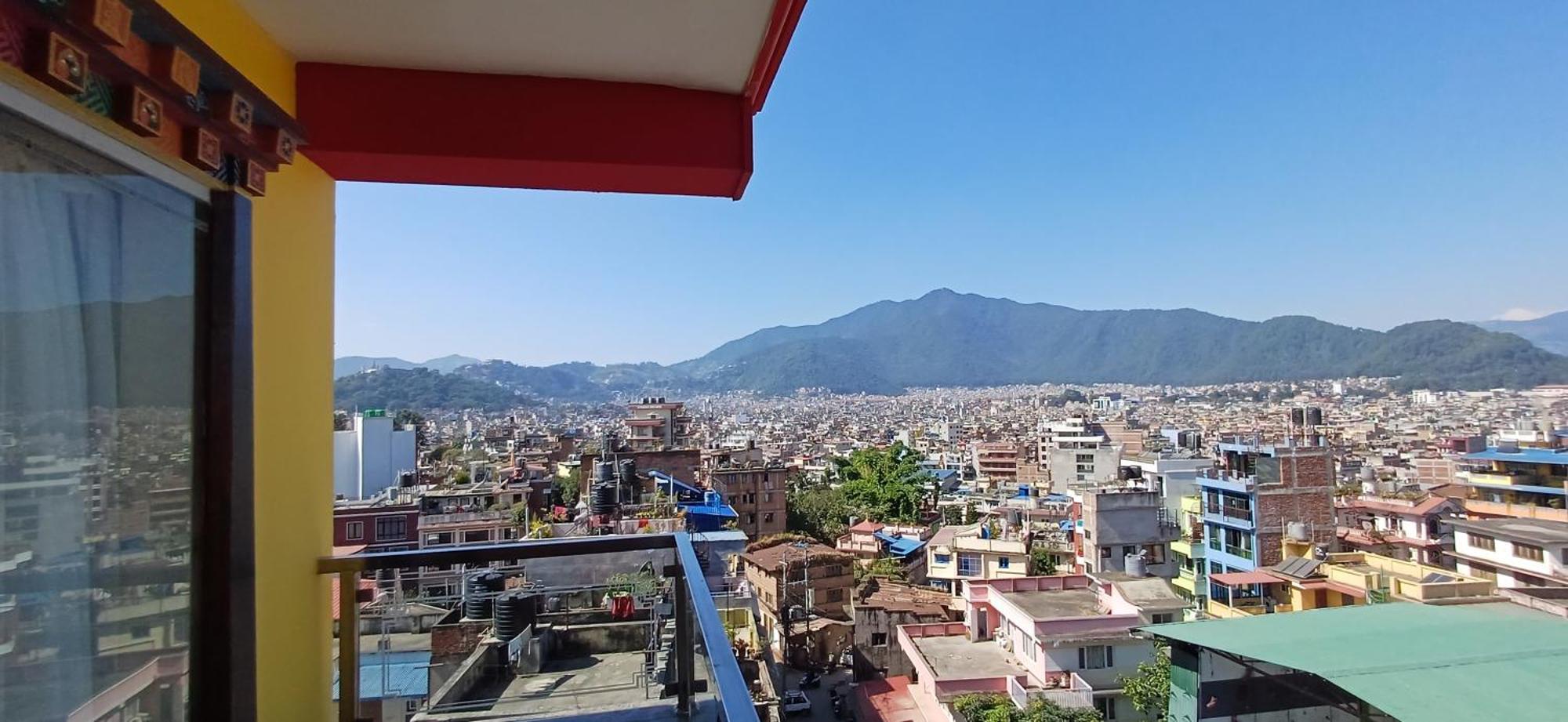 Hotel Yakroo Manang Kathmandu Exterior photo
