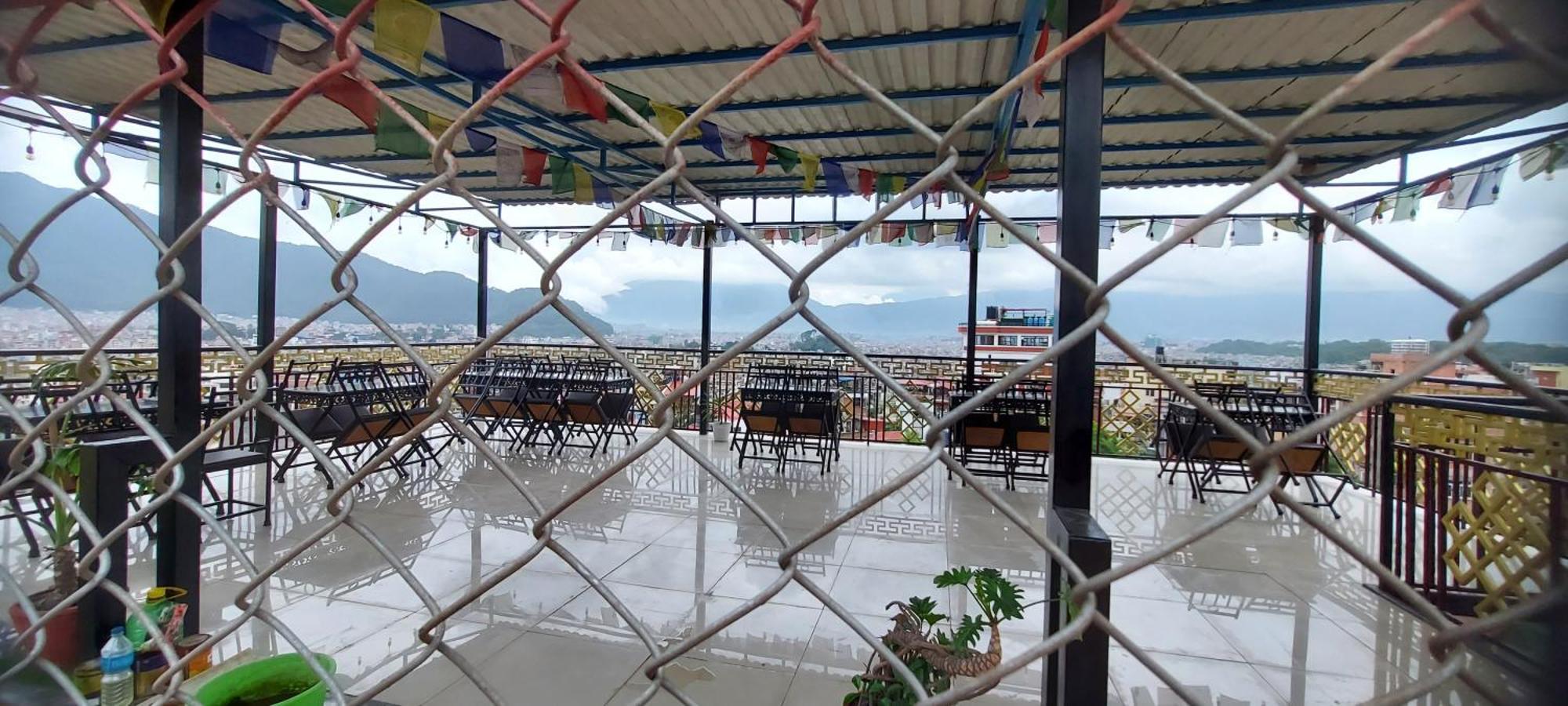 Hotel Yakroo Manang Kathmandu Exterior photo
