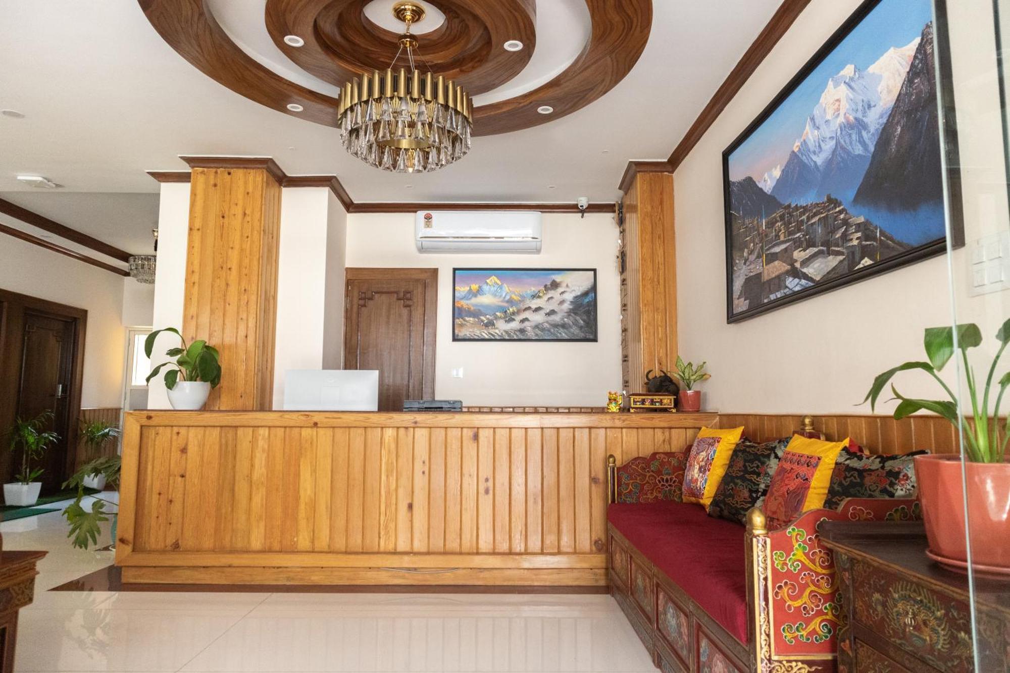 Hotel Yakroo Manang Kathmandu Exterior photo