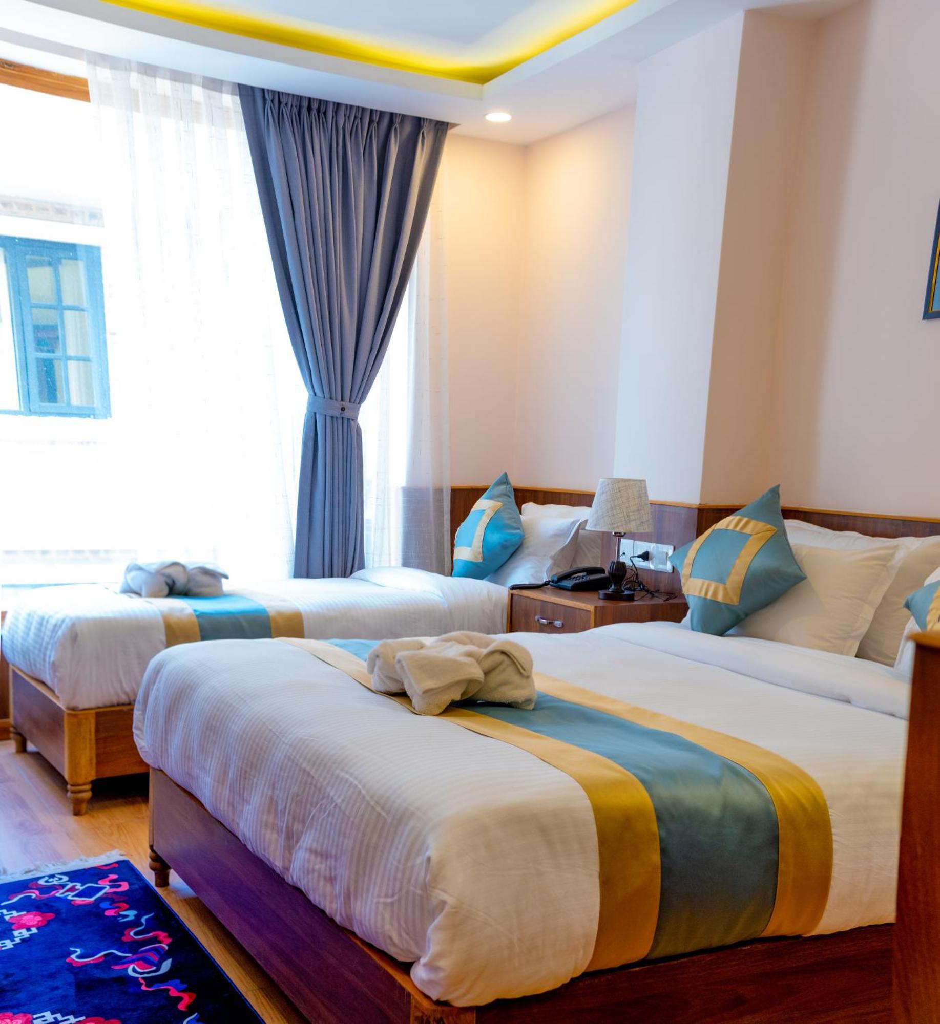 Hotel Yakroo Manang Kathmandu Exterior photo